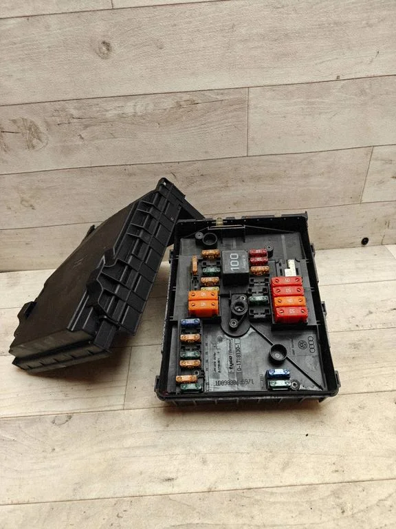 Fuse module 1K0937125A