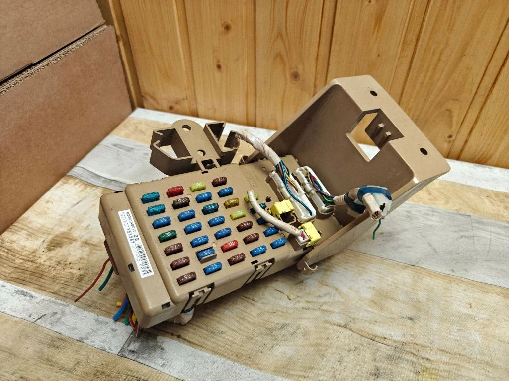 Fuse module 822101AG010