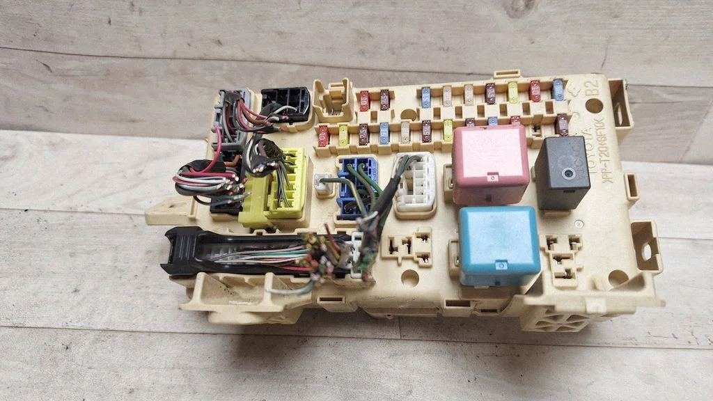 Drošinātāju bloks 8264105020A