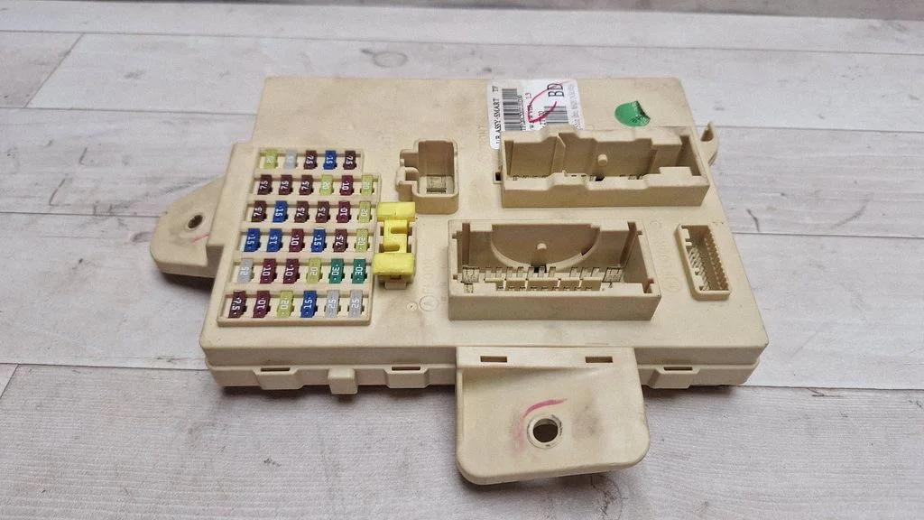 Fuse module – KIA Optima (2010-2015)