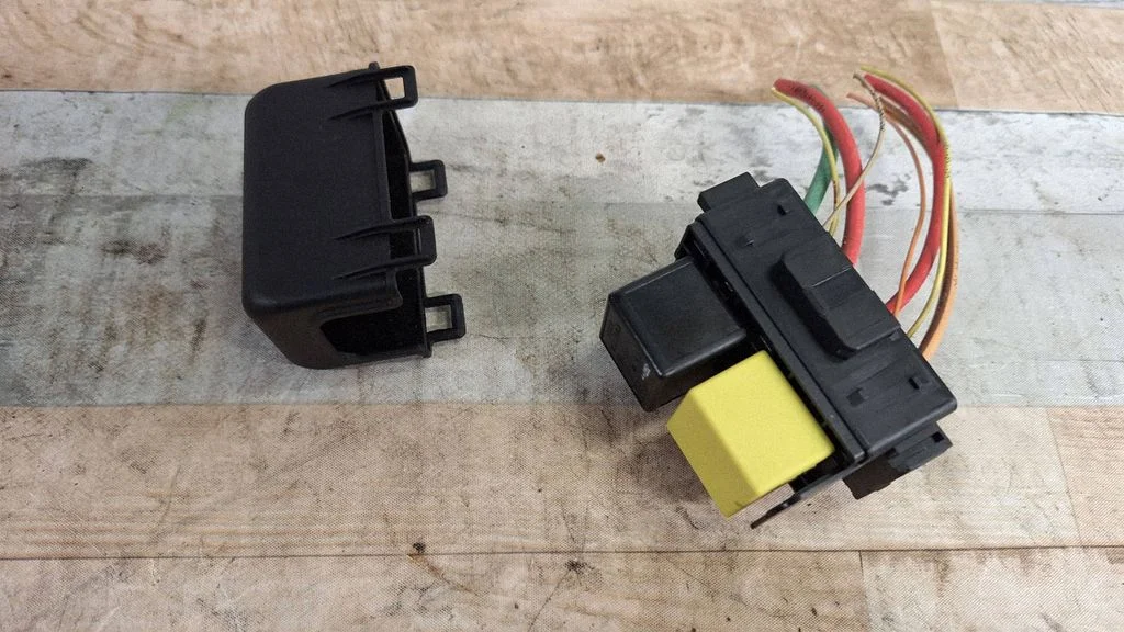 Fuse module – Renault Scenic II - Grand scenic II (2003-2006)