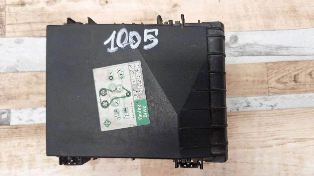 Fuse module 1K0937809