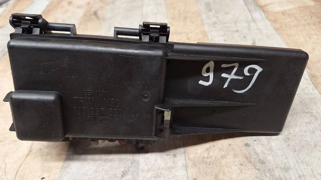 Fuse module – Audi A3 S3 8L (1996-2003)