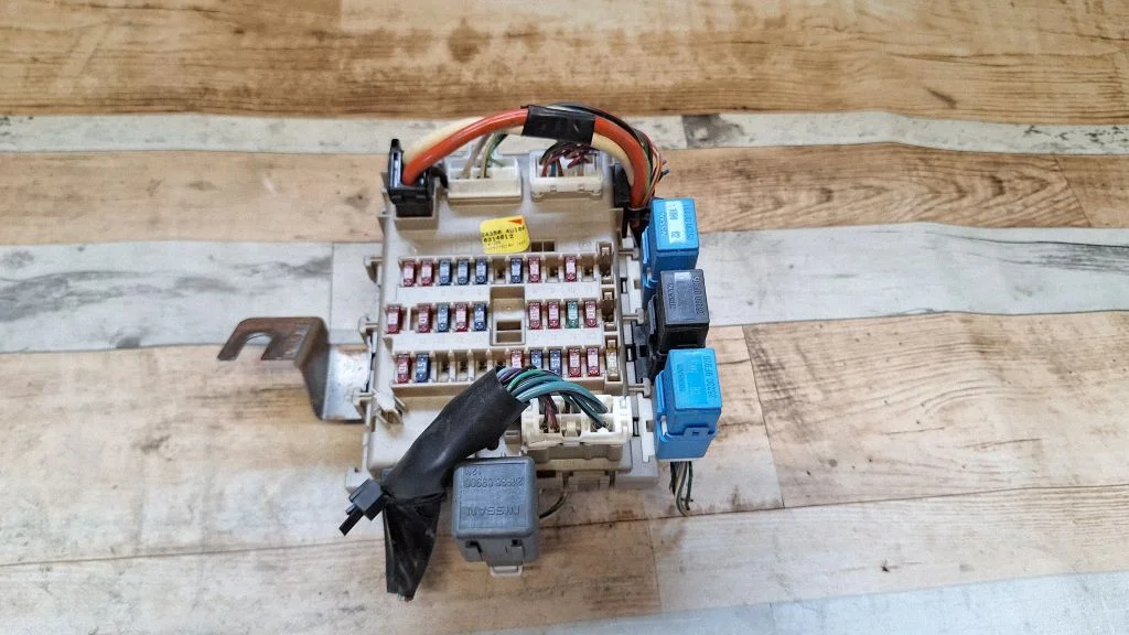 Fuse module 243504U100