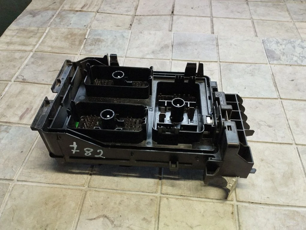 Fuse module 42571924