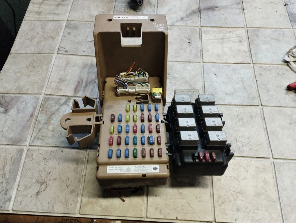 Drošinātāju bloks 82201AG041