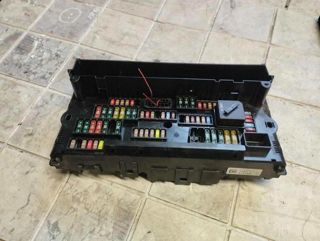 Drošinātāju bloks 017033442