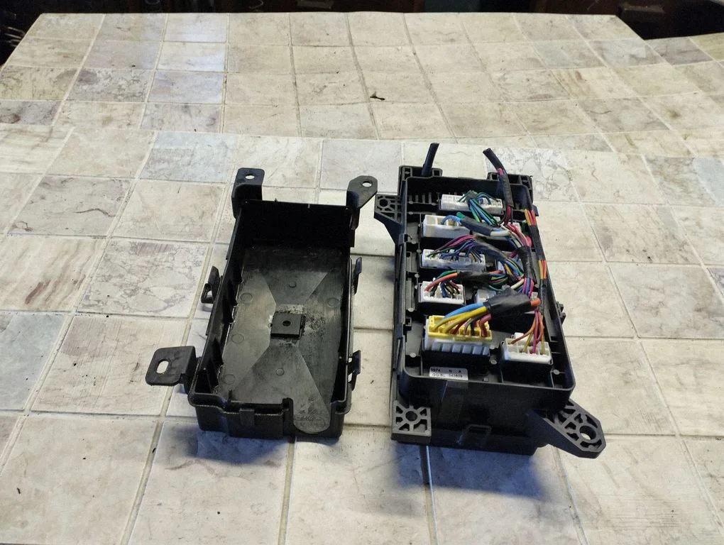 Fuse module – KIA Sorento (2002-2009)