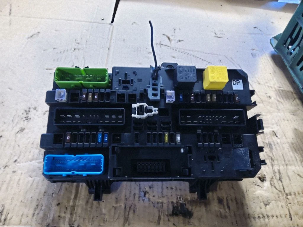Drošinātāju bloks 5DK00866931
