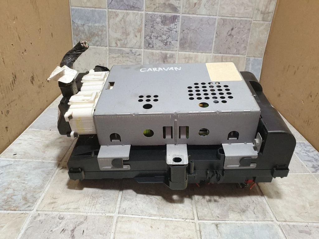 Drošinātāju bloks 04707993AD