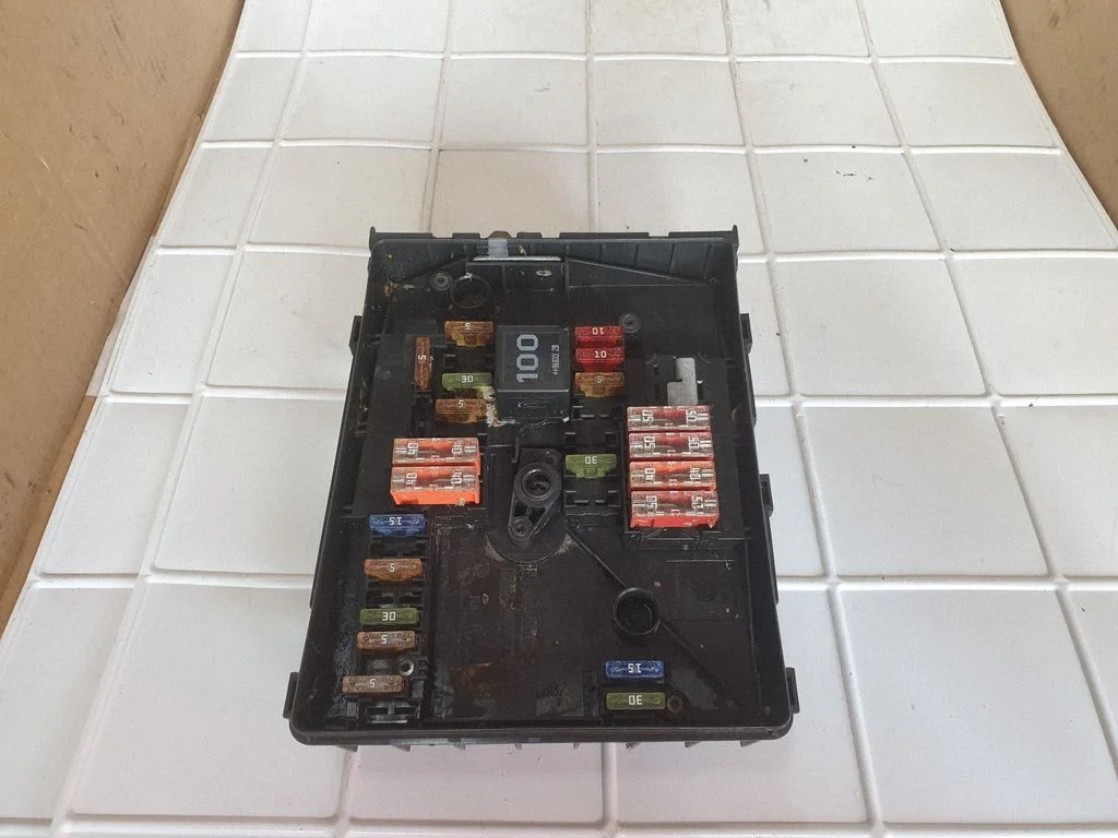 Fuse module 1K0937125A