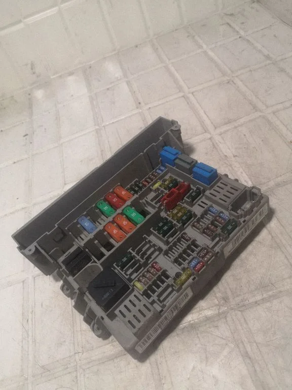 Fuse module – BMW 1 Series E81 E87 (2004-2011)