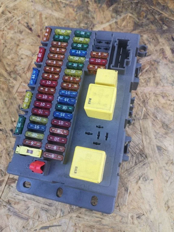 Drošinātāju bloks 518174503