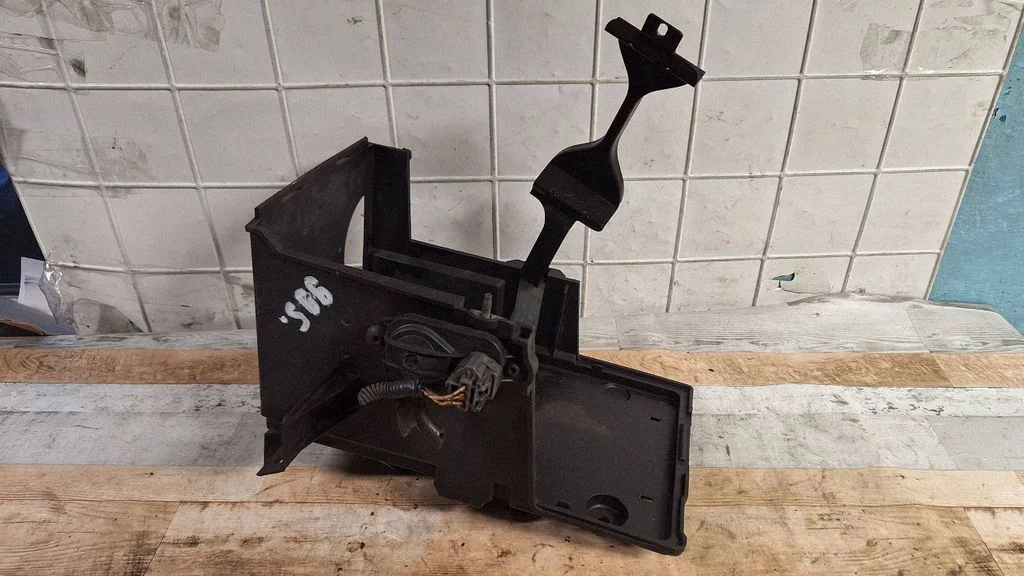 Battery box tray 3M5110723