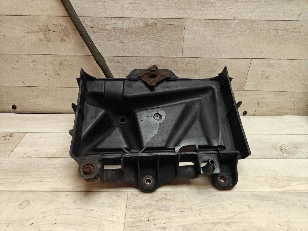 Battery tray 6Q0915331