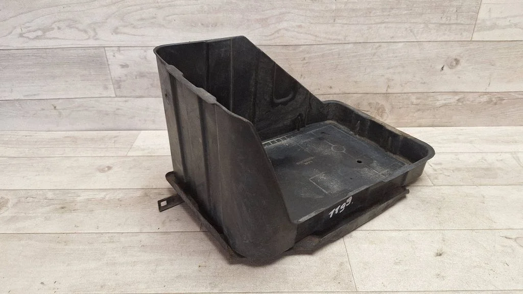Battery tray 31521SJHE0