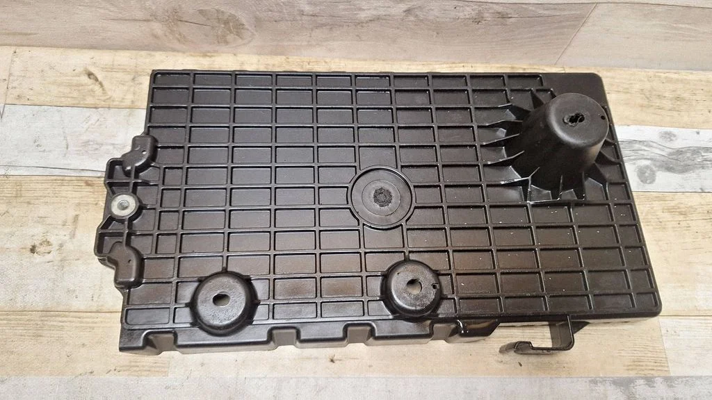 Battery tray 31301934