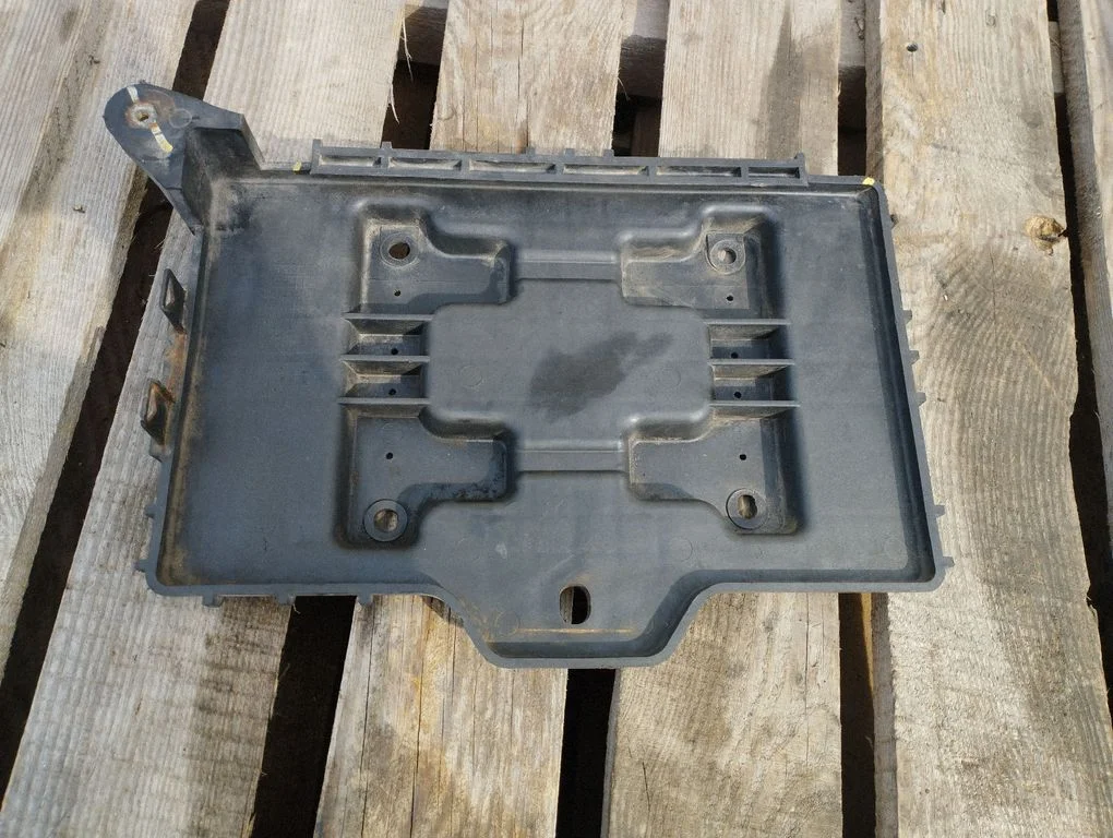 Battery tray 371502B100