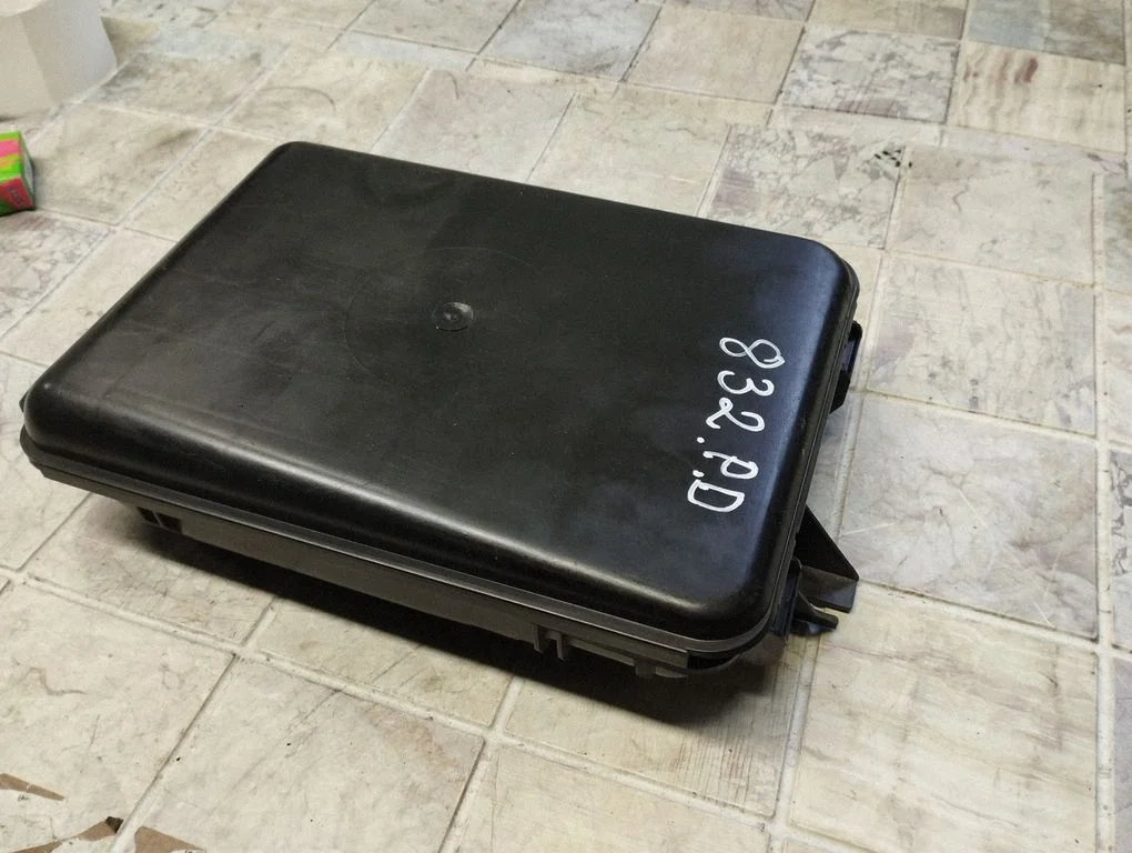 Cita salona detaļa 8D0927355A