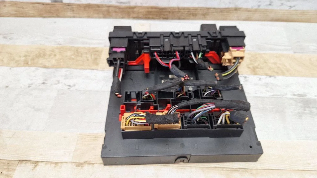 Comfort/convenience module 3C0937049J