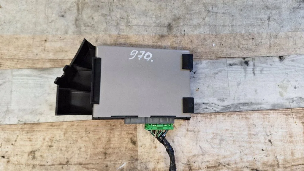 Comfort/convenience module MR238187
