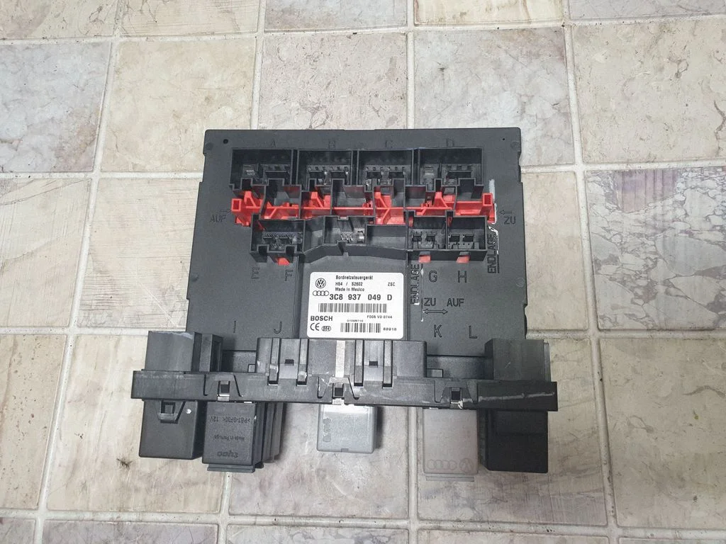 Comfort/convenience module 3C8937049D
