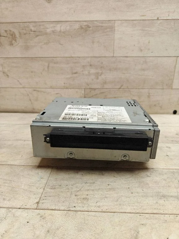 Radio/CD/DVD/GPS head unit 31288510