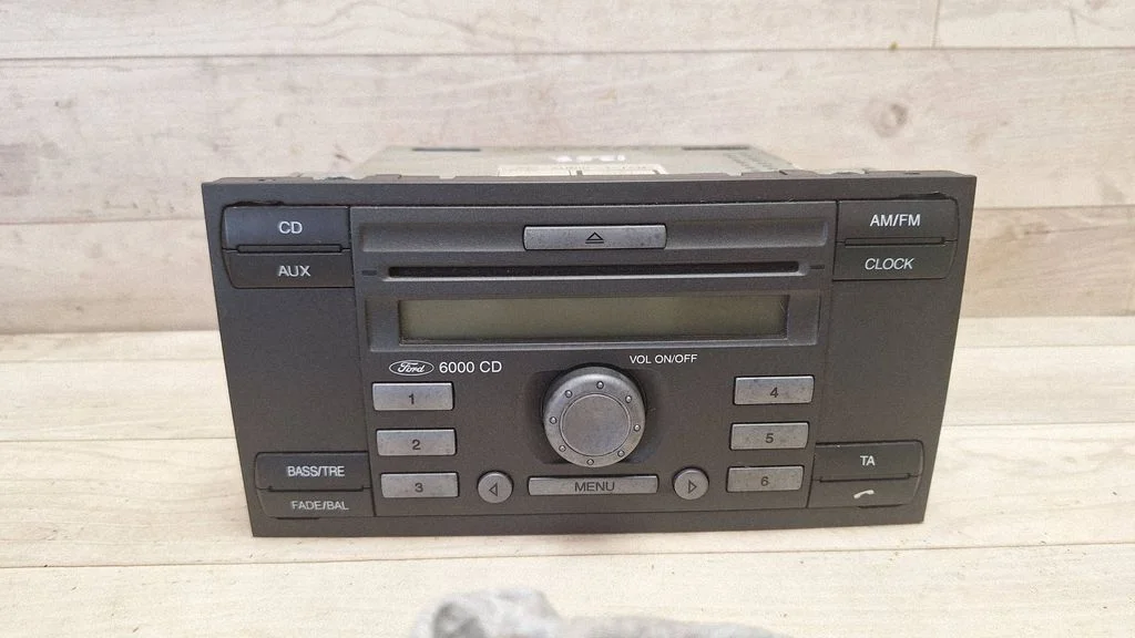 Radio/CD/DVD/GPS head unit – Ford Fiesta (2017-)
