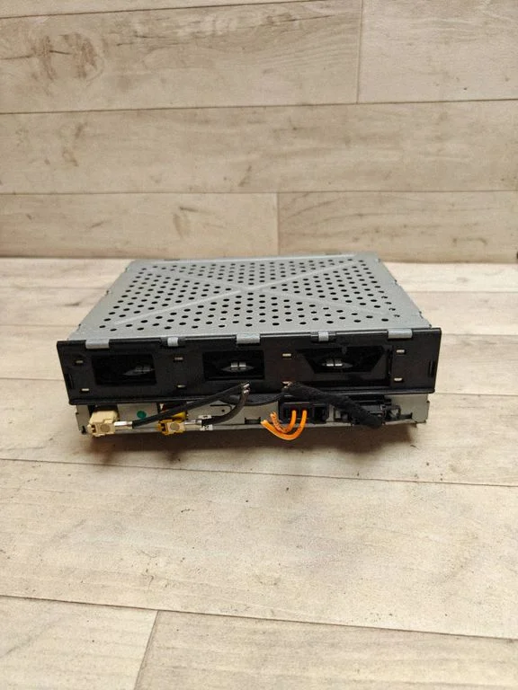 Radio/CD/DVD/GPS head unit 4F0035541