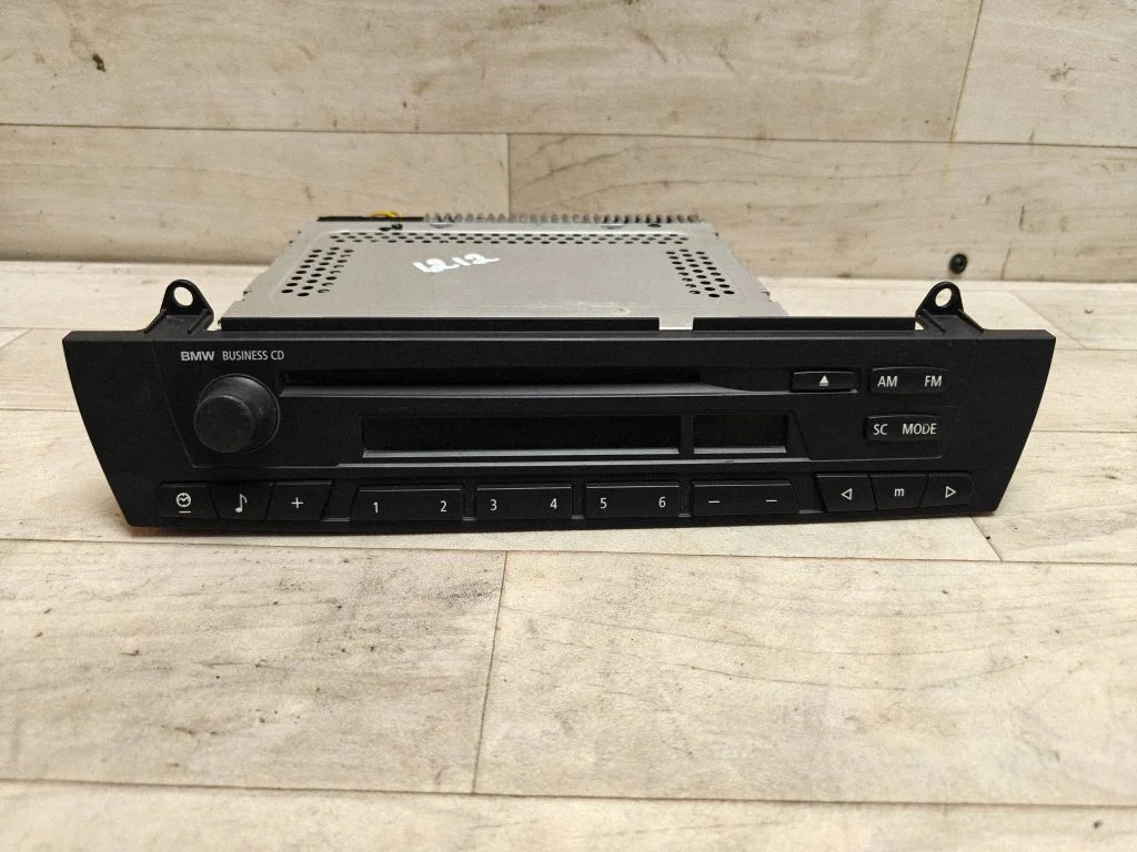 Raadio / CD/DVD-mängija / navigatsioon – BMW X3 E83 (2003-2010)