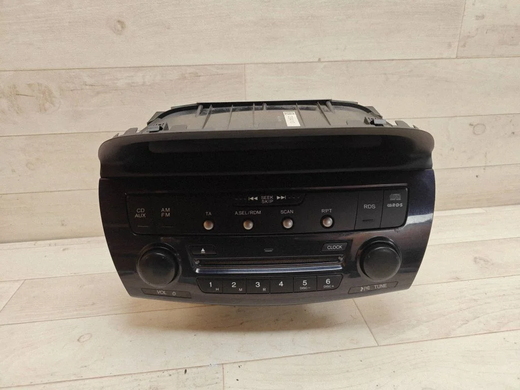 Radio, odtwarzacz CD/DVD, nawigacja 39100SJDG02