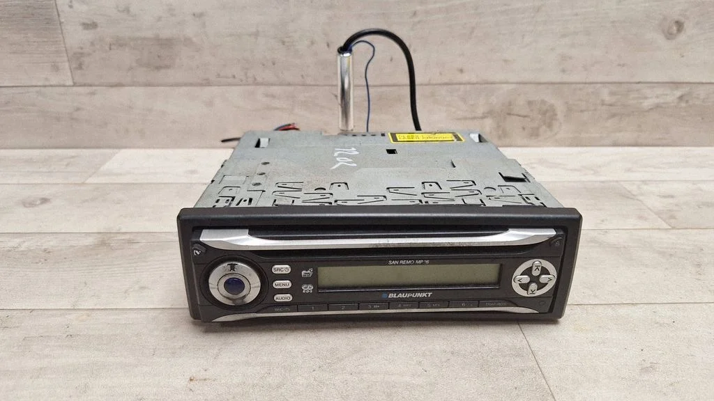 Radio, odtwarzacz CD/DVD, nawigacja