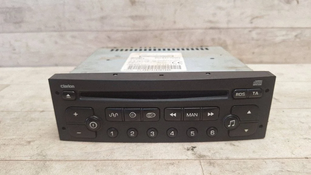 Radio/CD/DVD/GPS head unit 96552634XT