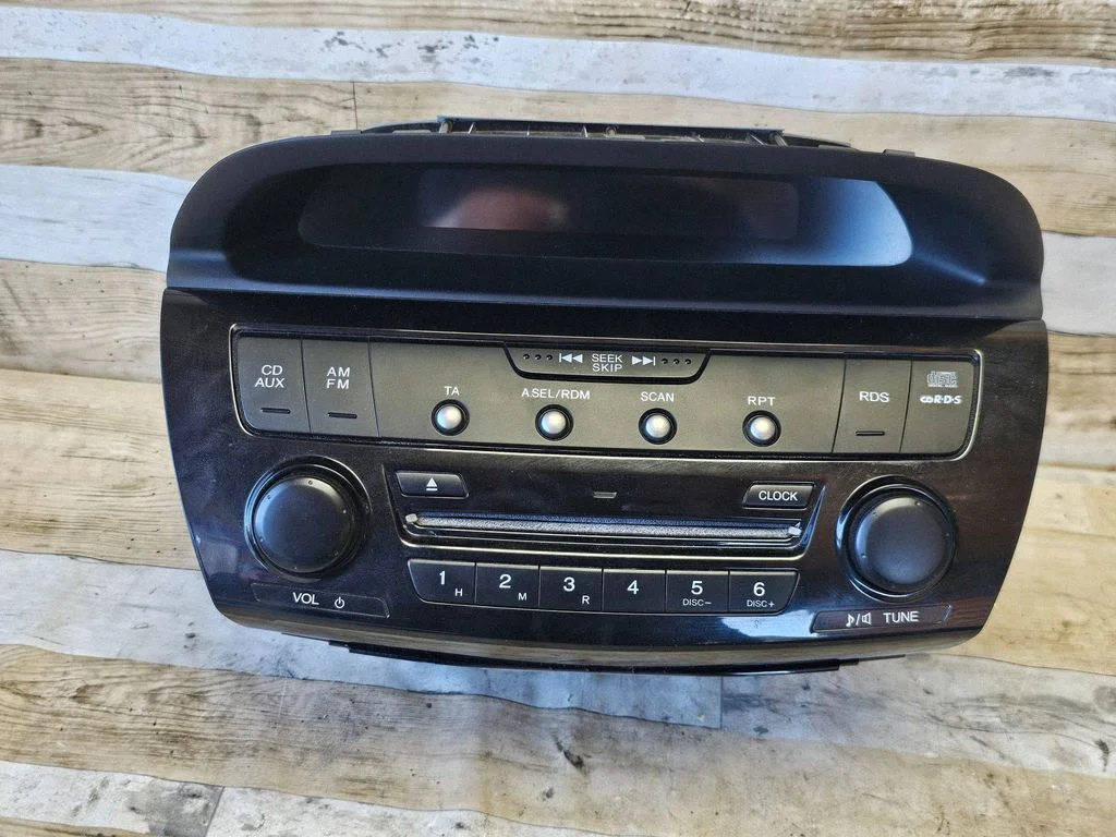 Radio, odtwarzacz CD/DVD, nawigacja 39100SJDG01