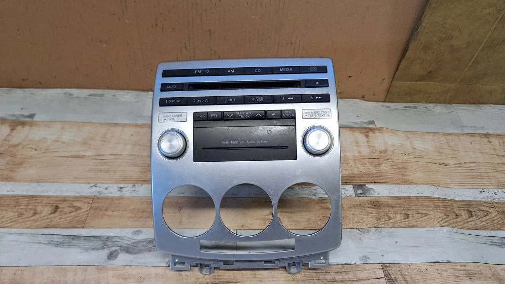 Radio/CD/DVD/GPS head unit – Mazda 5 (2005-2010)