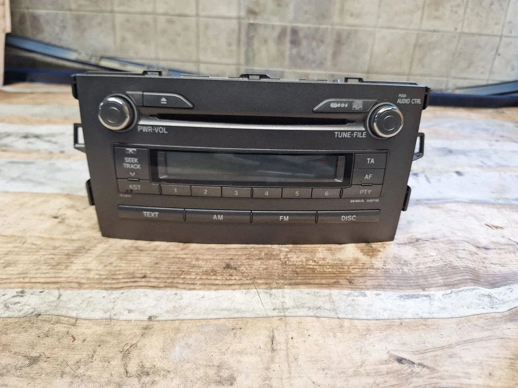 Raadio / CD/DVD-mängija / navigatsioon – Toyota Auris 150 (2006-2012)