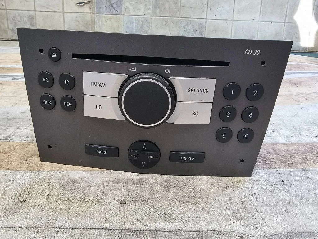 Radio/CD/DVD/GPS head unit 13190856