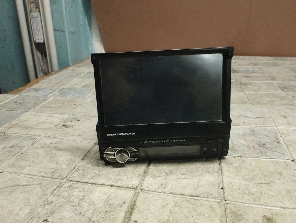 Radio, odtwarzacz CD/DVD, nawigacja