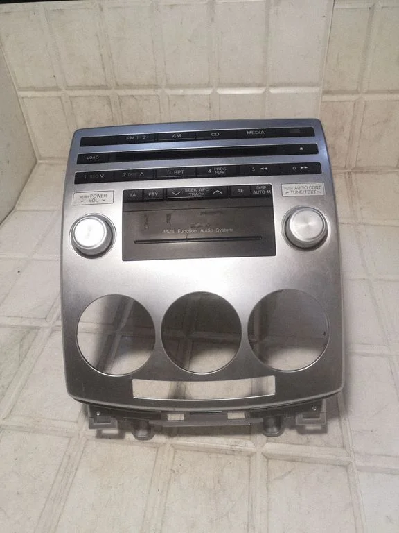 Radio, odtwarzacz CD/DVD, nawigacja 14792086