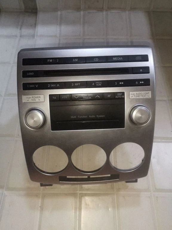 Radio, odtwarzacz CD/DVD, nawigacja 14792086