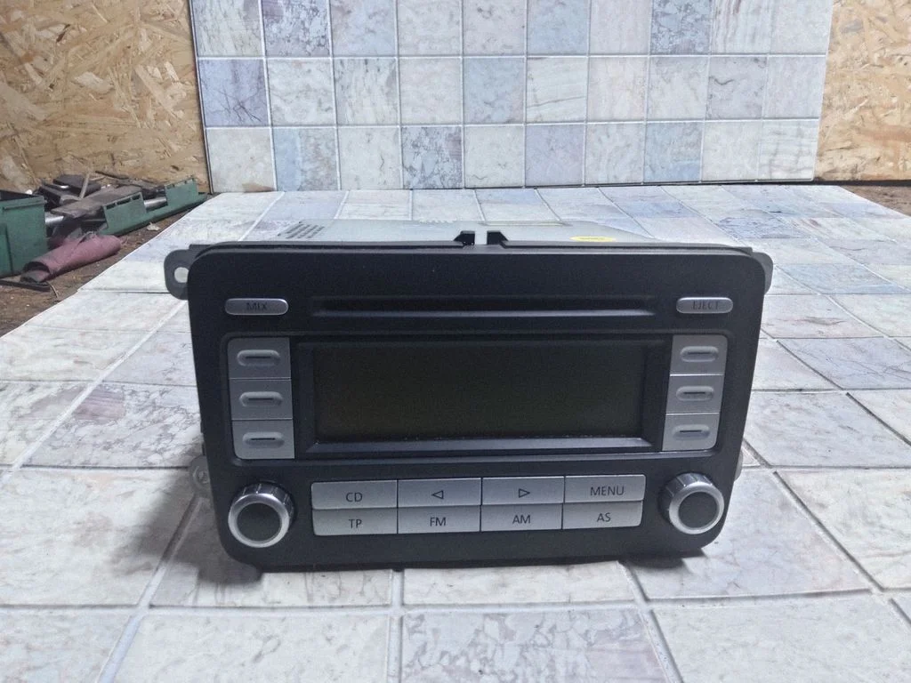 Radio, odtwarzacz CD/DVD, nawigacja