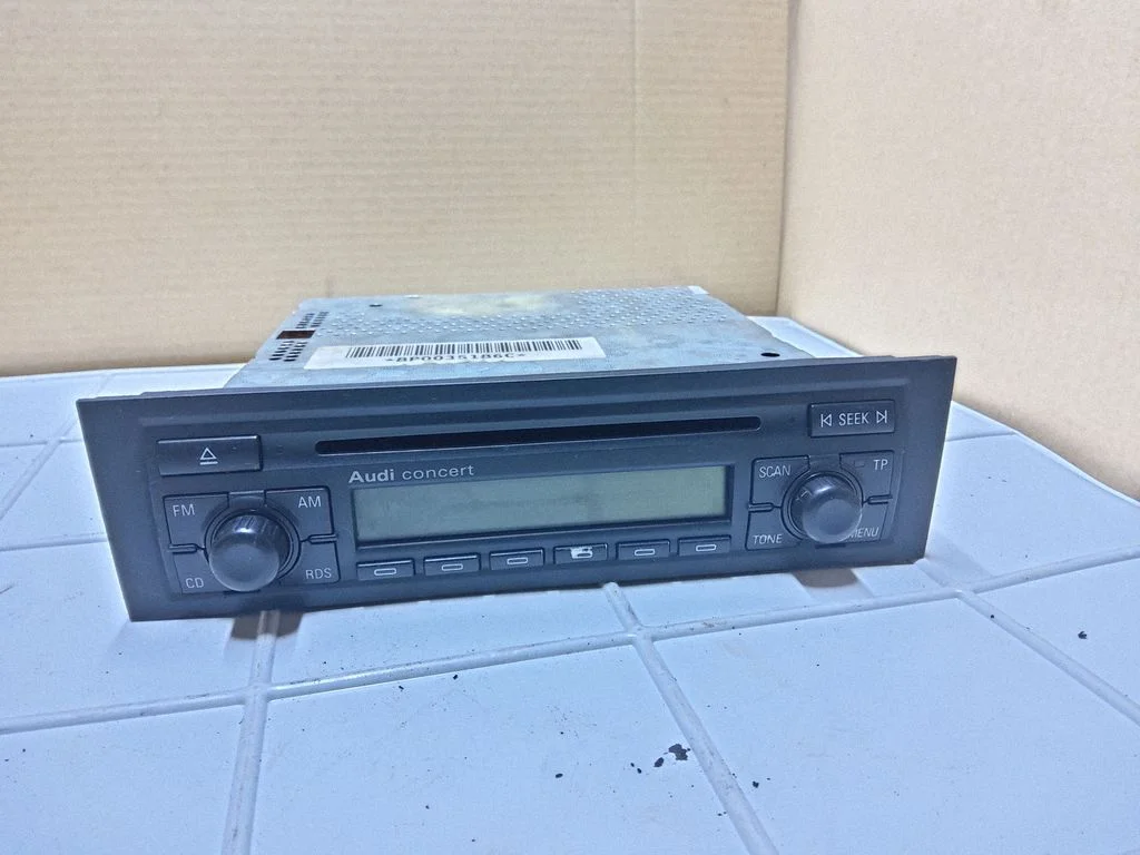 Radio, odtwarzacz CD/DVD, nawigacja – Audi A3 S3 8P (2003-2012)