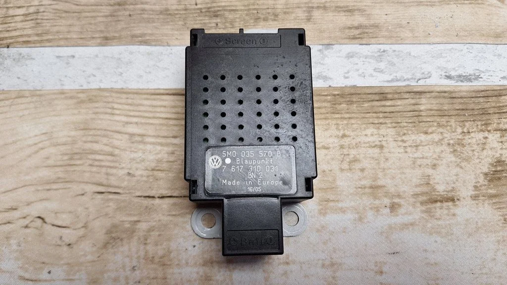 Aerial antenna amplifier 5M0035570B