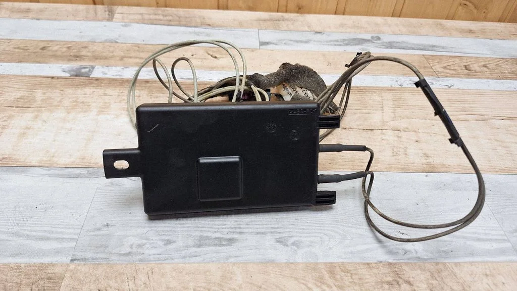 Aerial antenna amplifier 7L6035507E