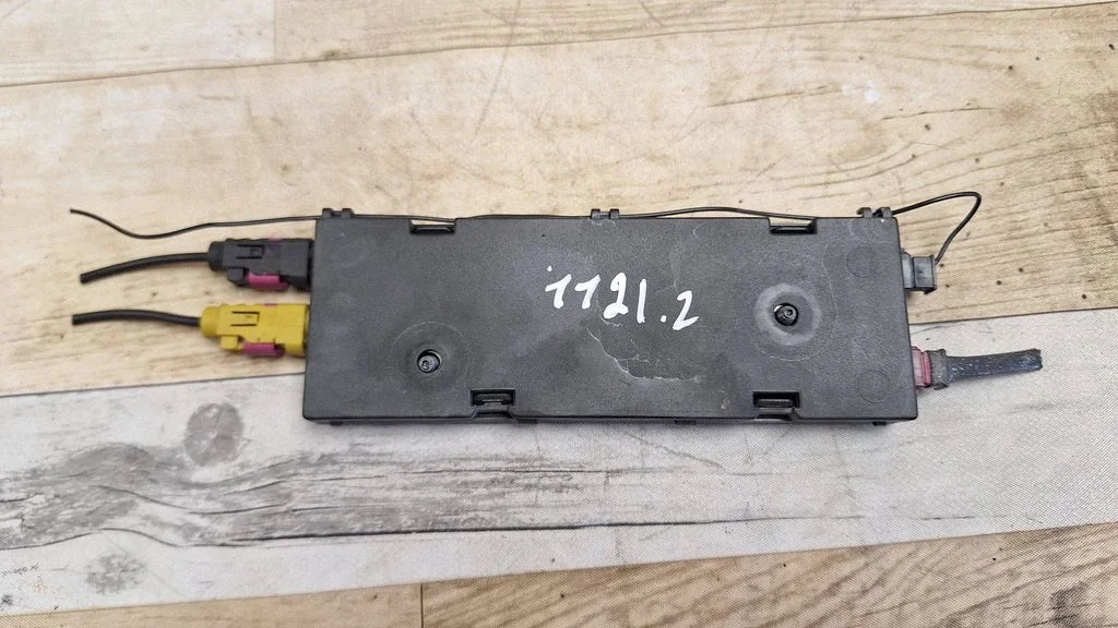 Aerial antenna amplifier 6958900