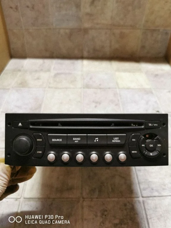 Radio, odtwarzacz CD/DVD, nawigacja BP513766885035