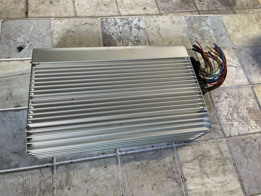 Wzmacniacz audio 3U0035455B