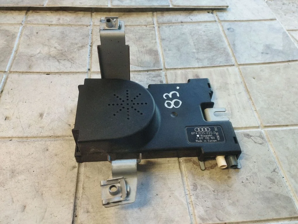 Wzmacniacz antenowy – Audi A3 S3 8P (2003-2012)