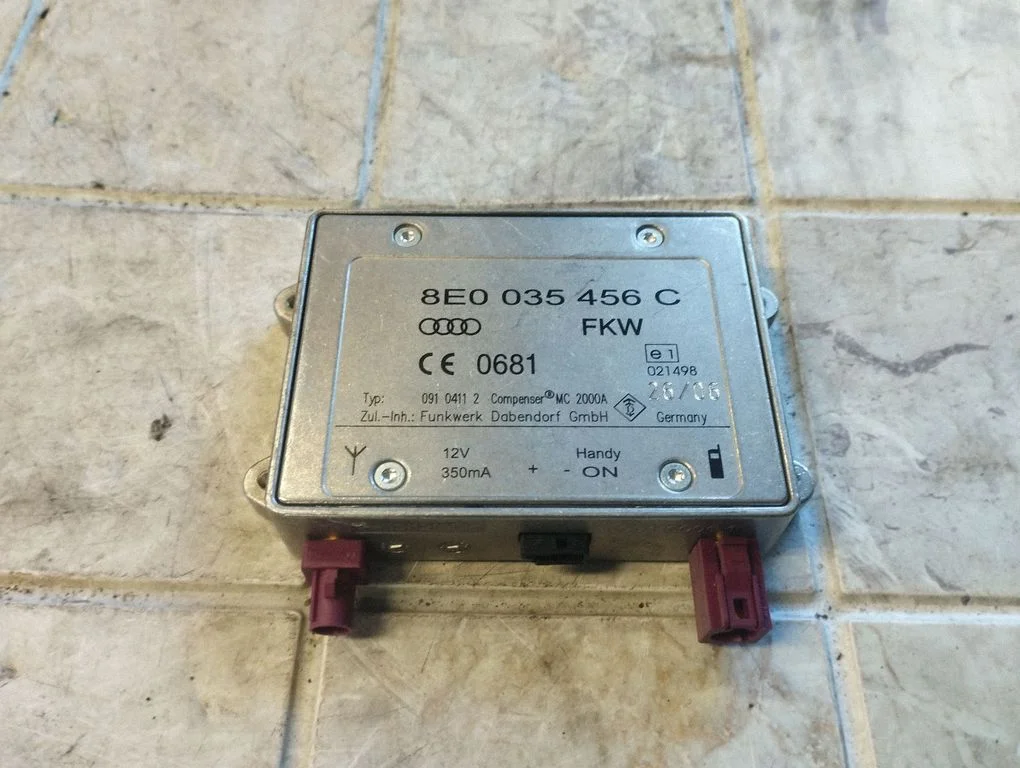 Antenas pastiprinātājs 8E0035456C
