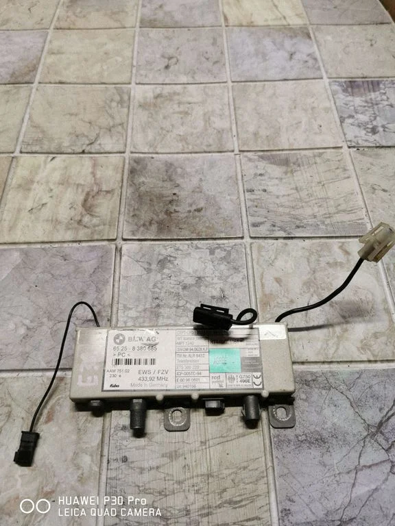 Aerial antenna amplifier 65258380685